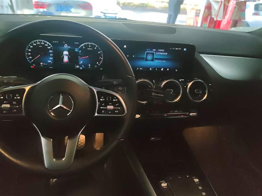 Mercedes-Benz GLA Mercedes-Benz GLA