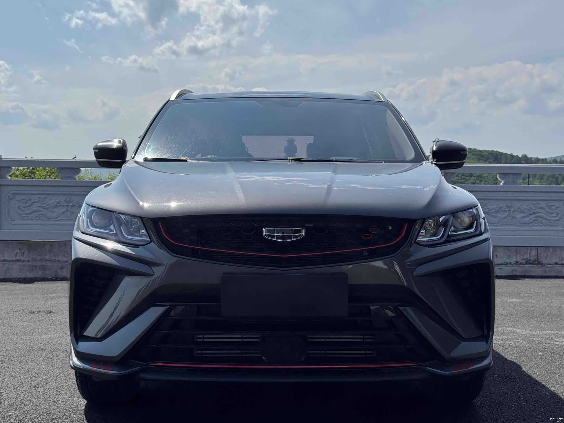 Geely Coolray, 2022 2