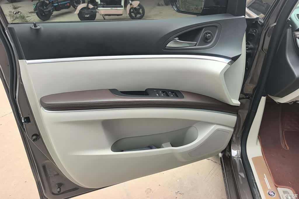 Buick GL8, 2021 7