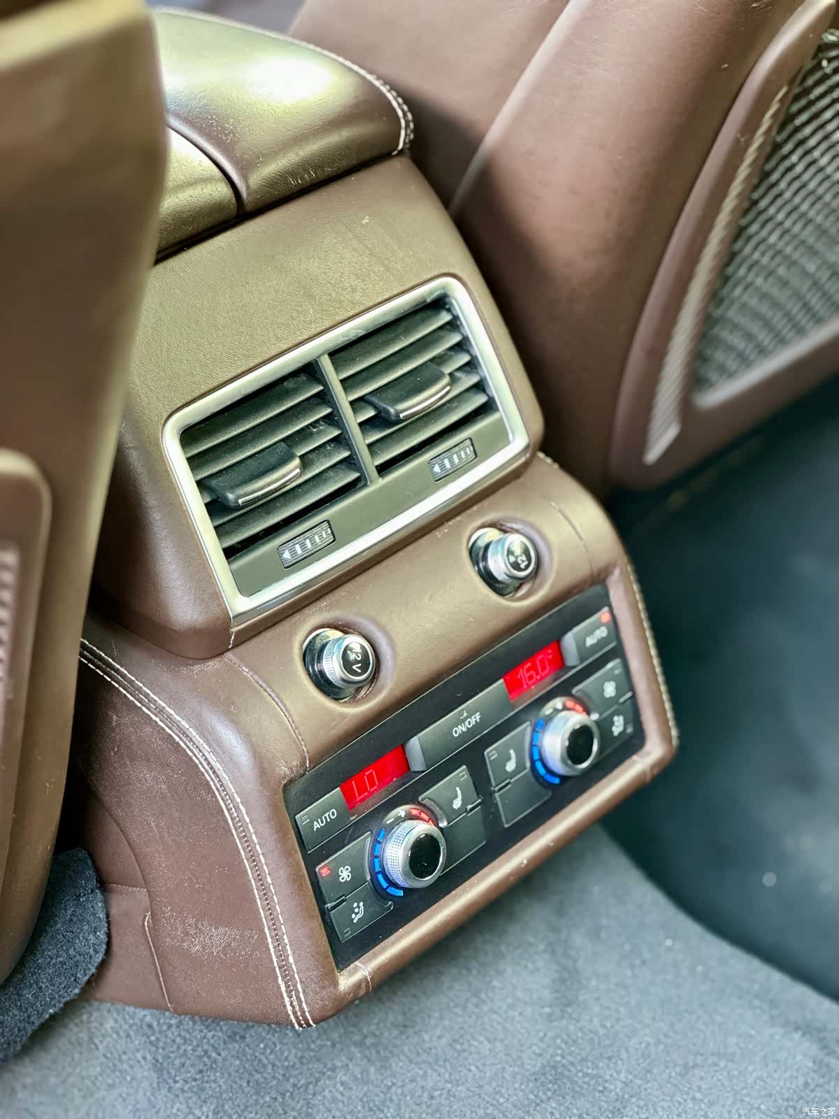 Audi Q7, 2011 40
