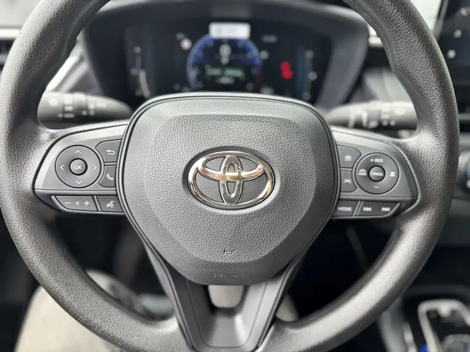 Toyota Corolla Sharp amplifier