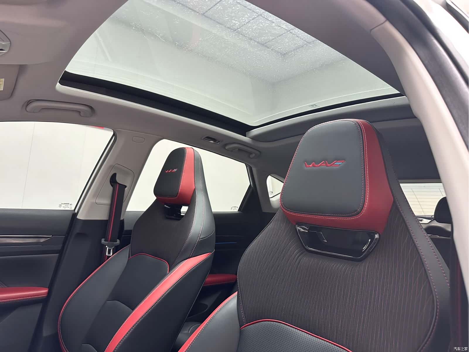 Geely Emgrand, 2022 14