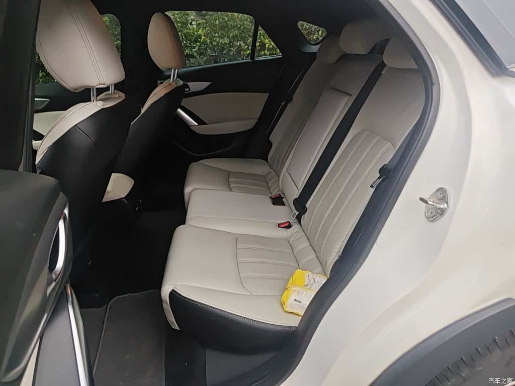 Mazda CX-4, 2016 13