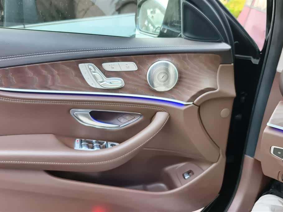 Mercedes-Benz E-class Mercedes-Benz E-class