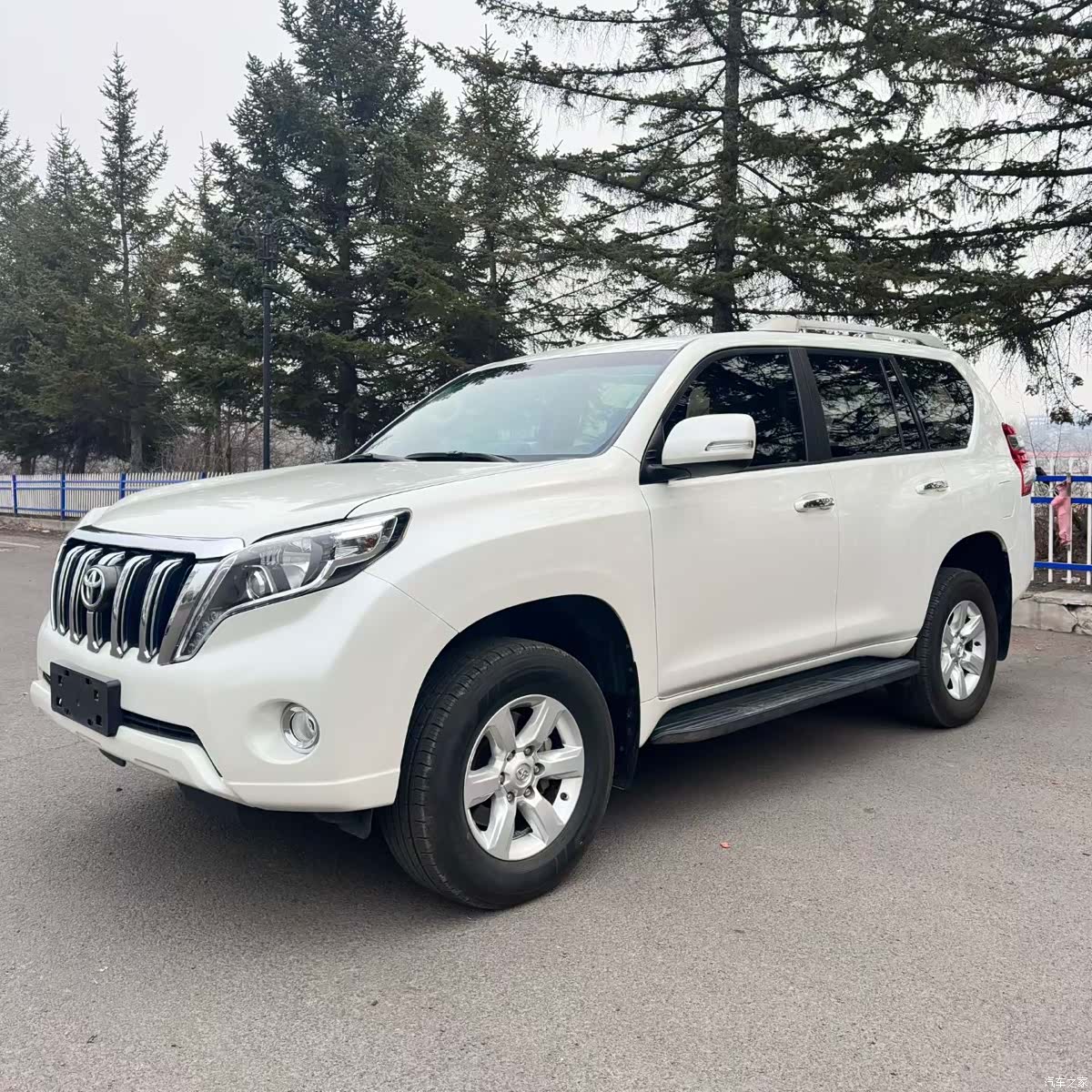 Toyota Prado, 2017 1