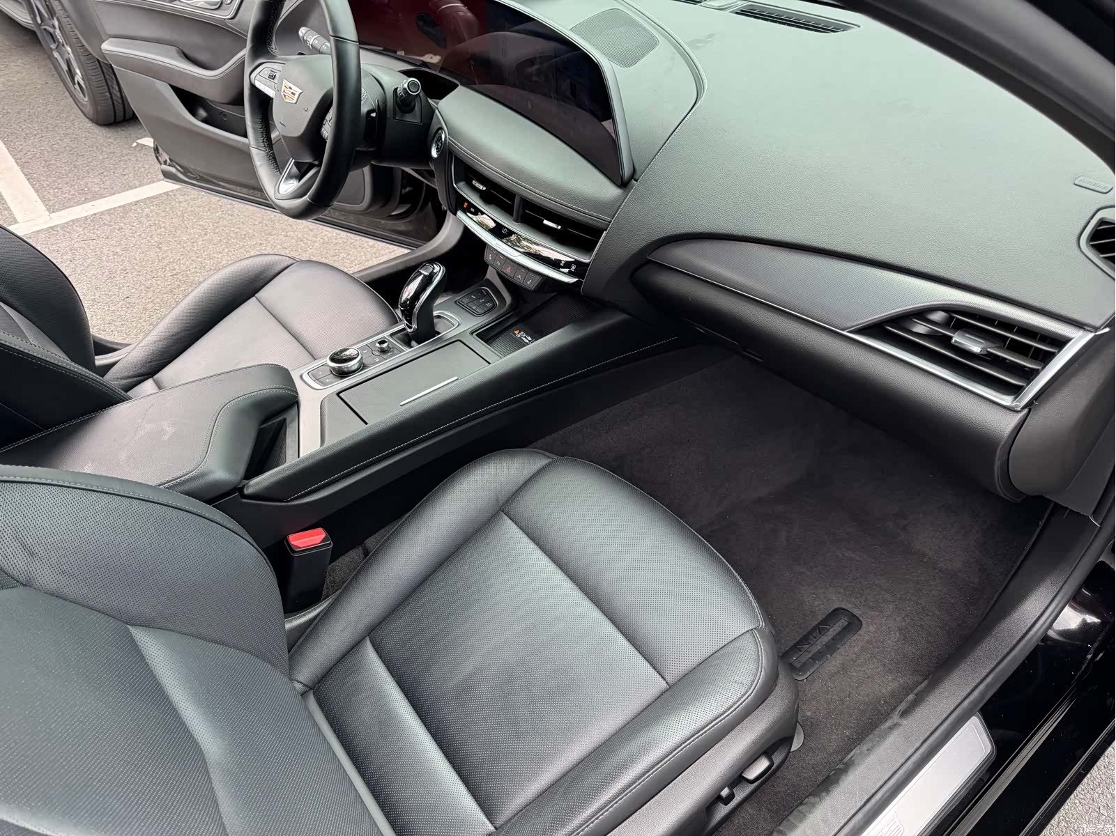Cadillac CT5, 2024 13