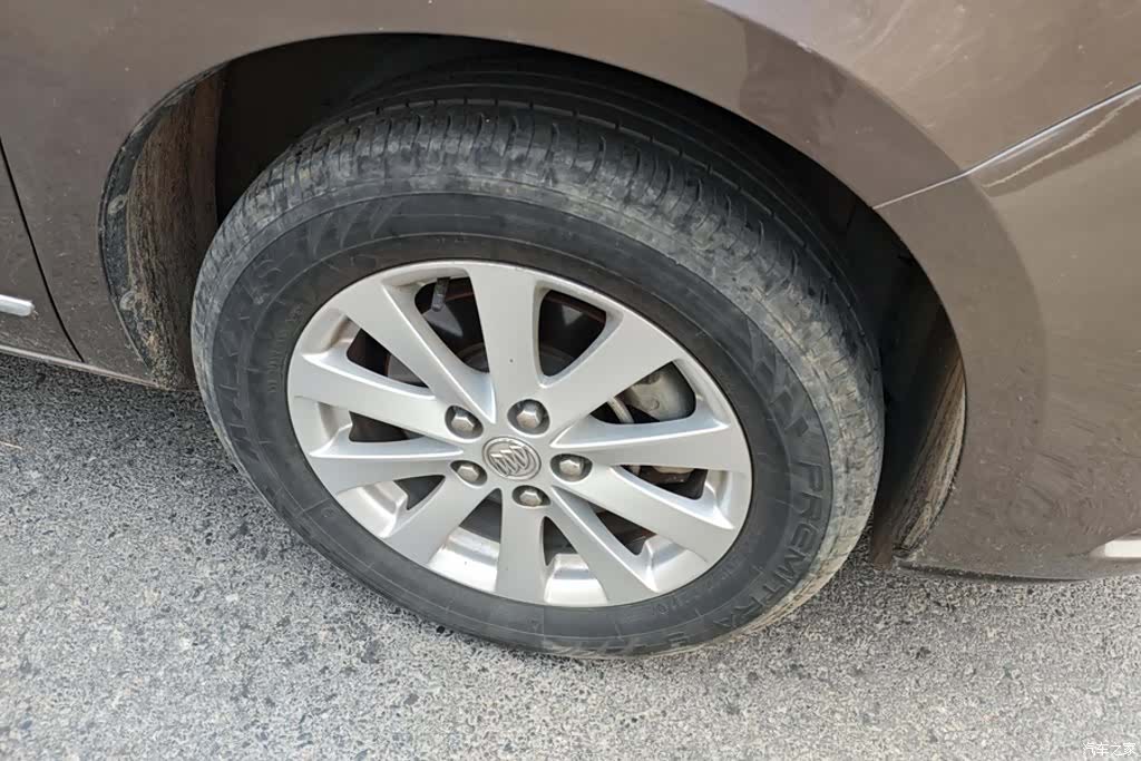 Buick GL8, 2017 6