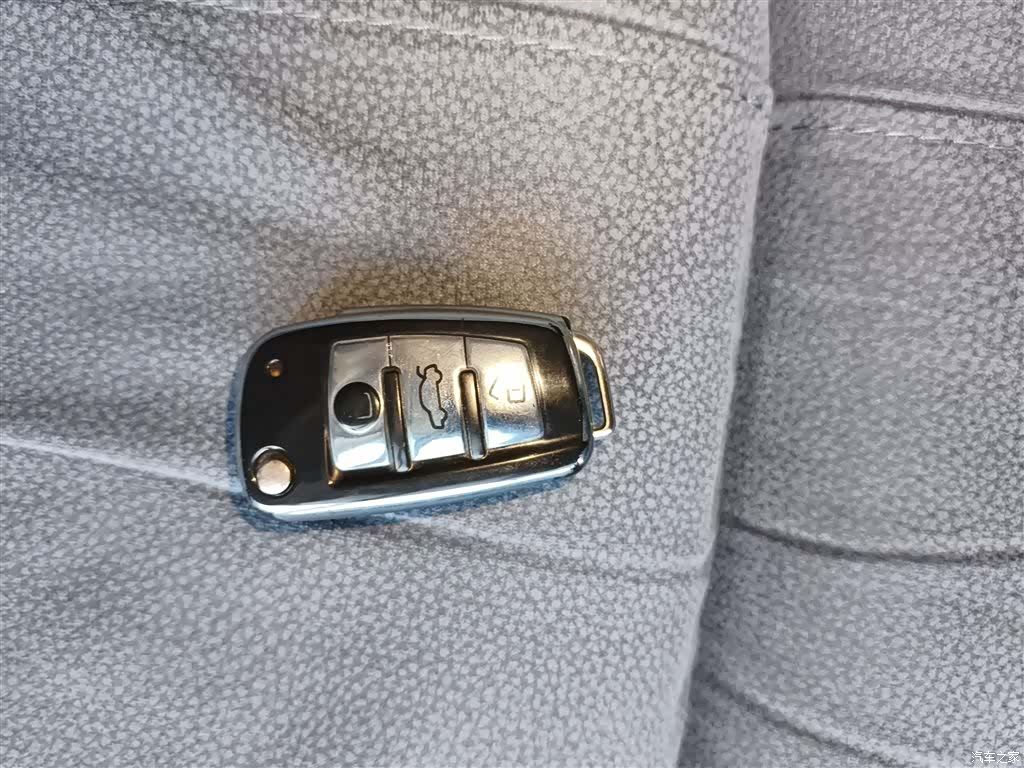 Audi Q3, 2016 9