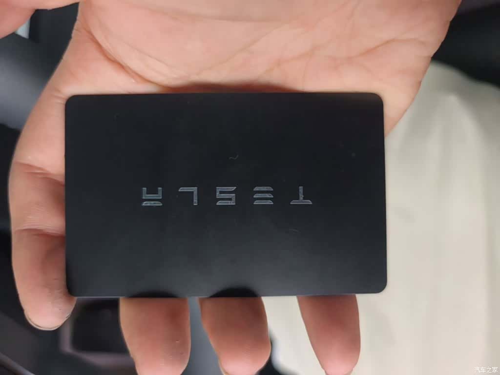 Tesla Model Y, 2024 9