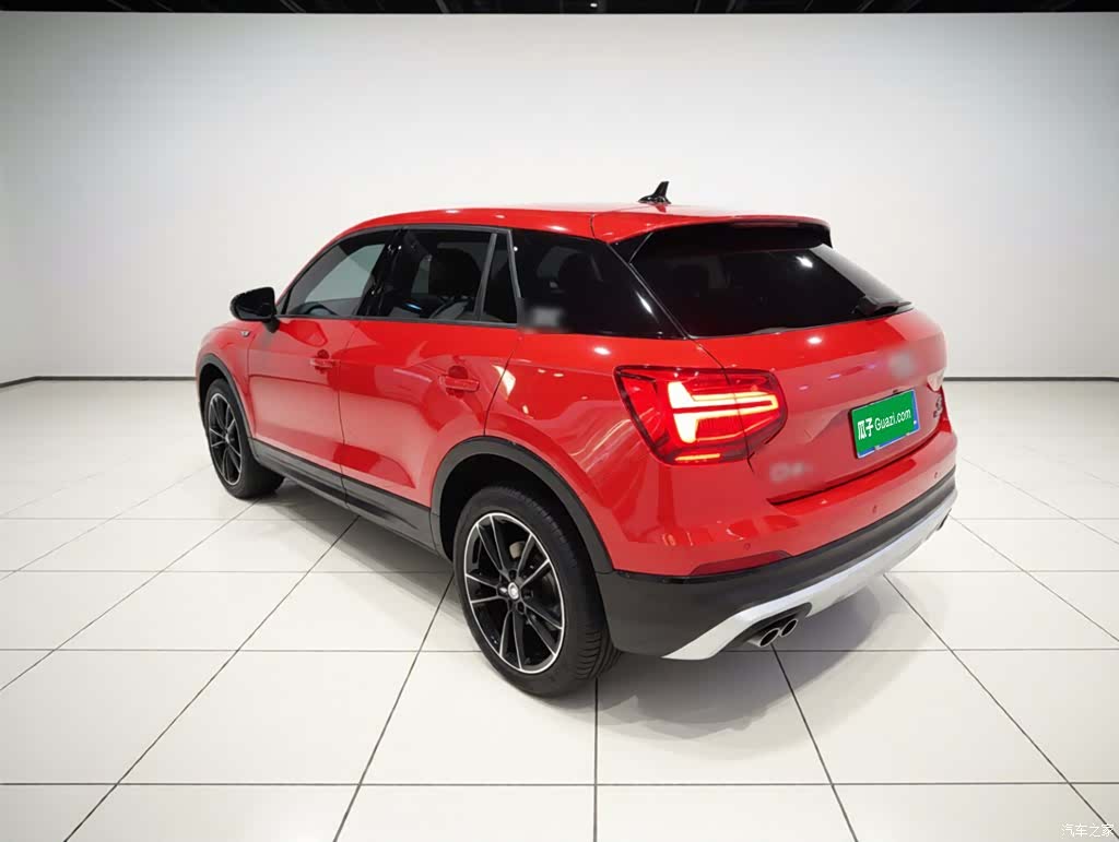 Audi Q2L, 2018 все фото