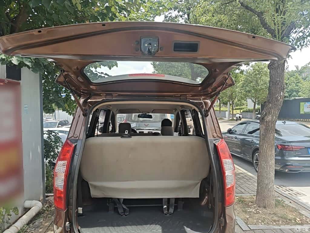 Wuling Hongguang, 2016 19