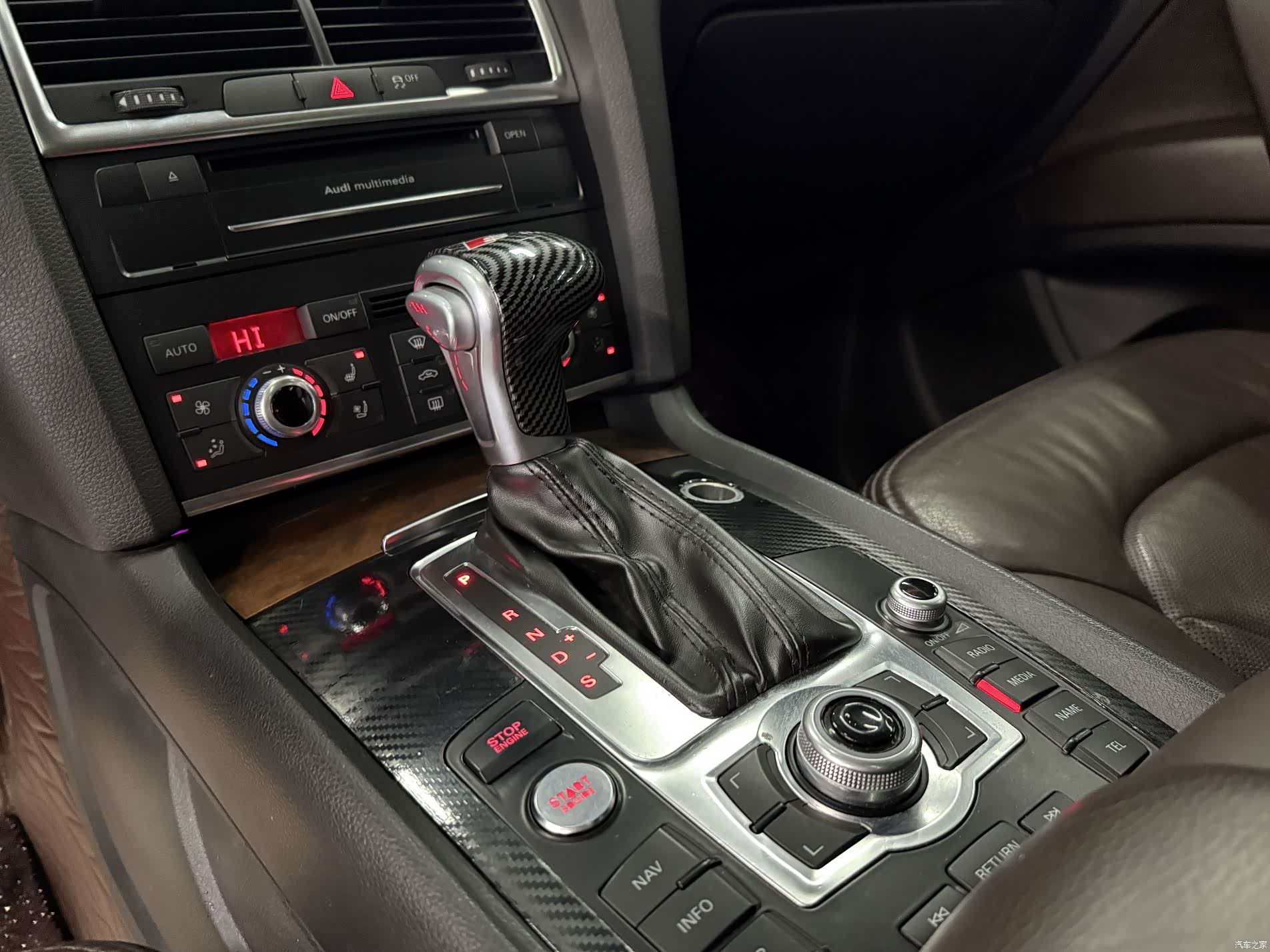 Audi Q7, 2011 15