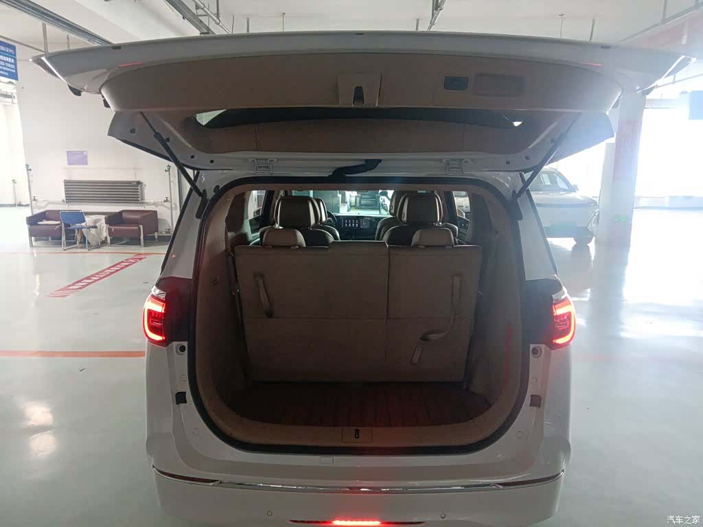 Buick GL8, 2021 15