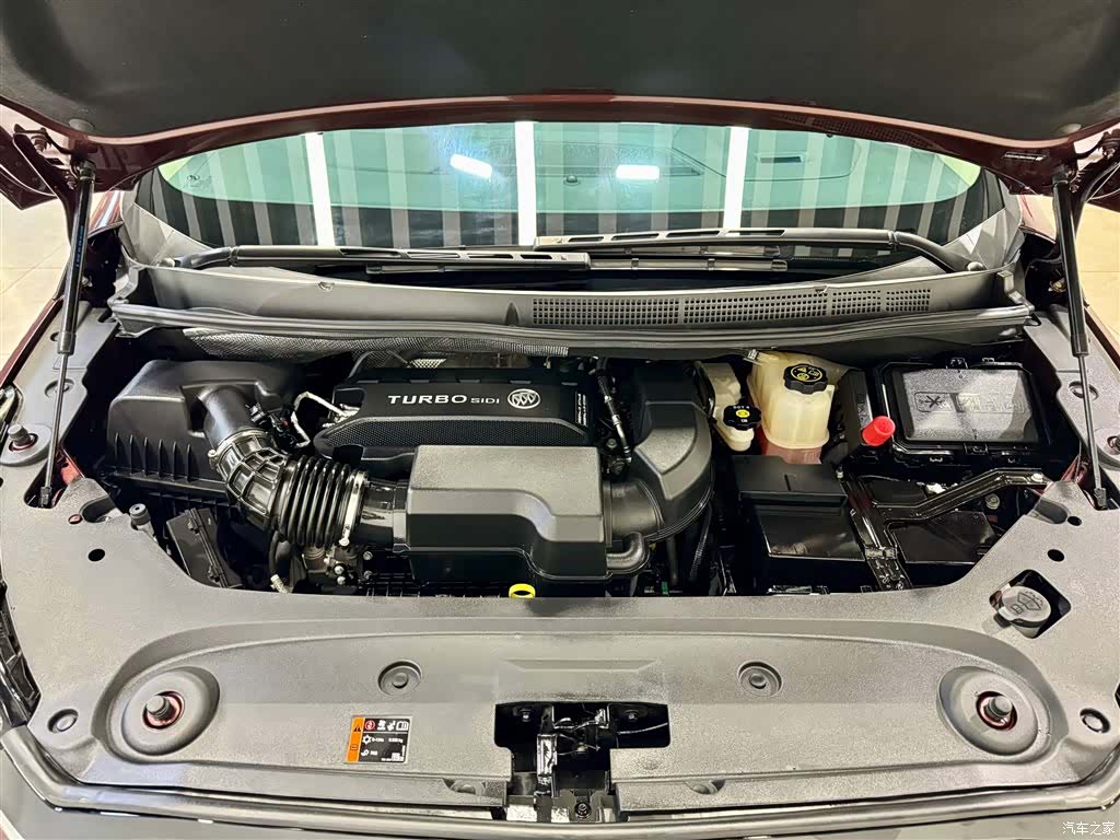 Buick GL8, 2023 11