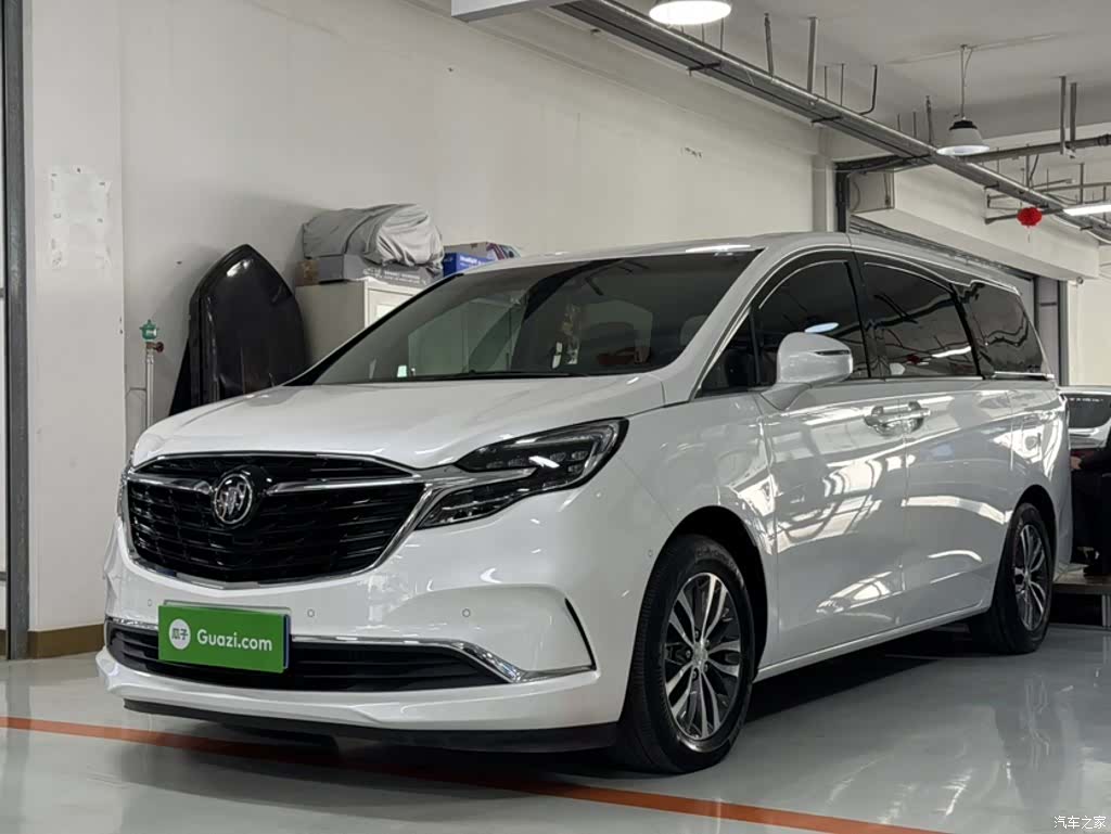 Buick GL8, 2021 1