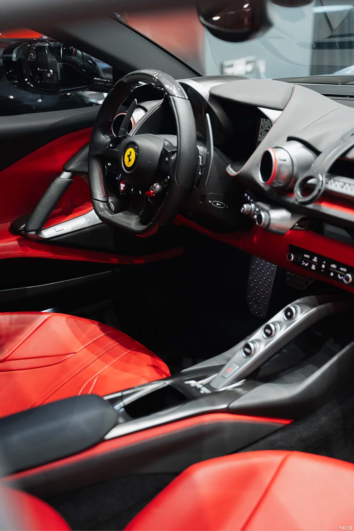 Ferrari 812, 2019 22