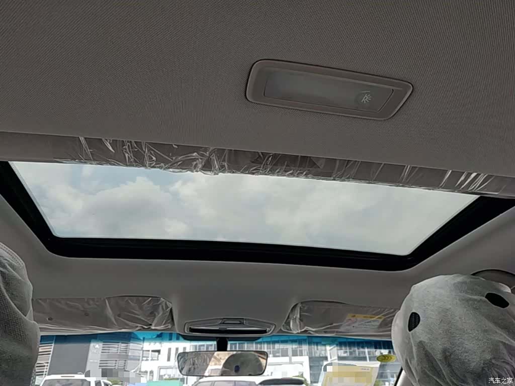 Geely Binray, 2026 18