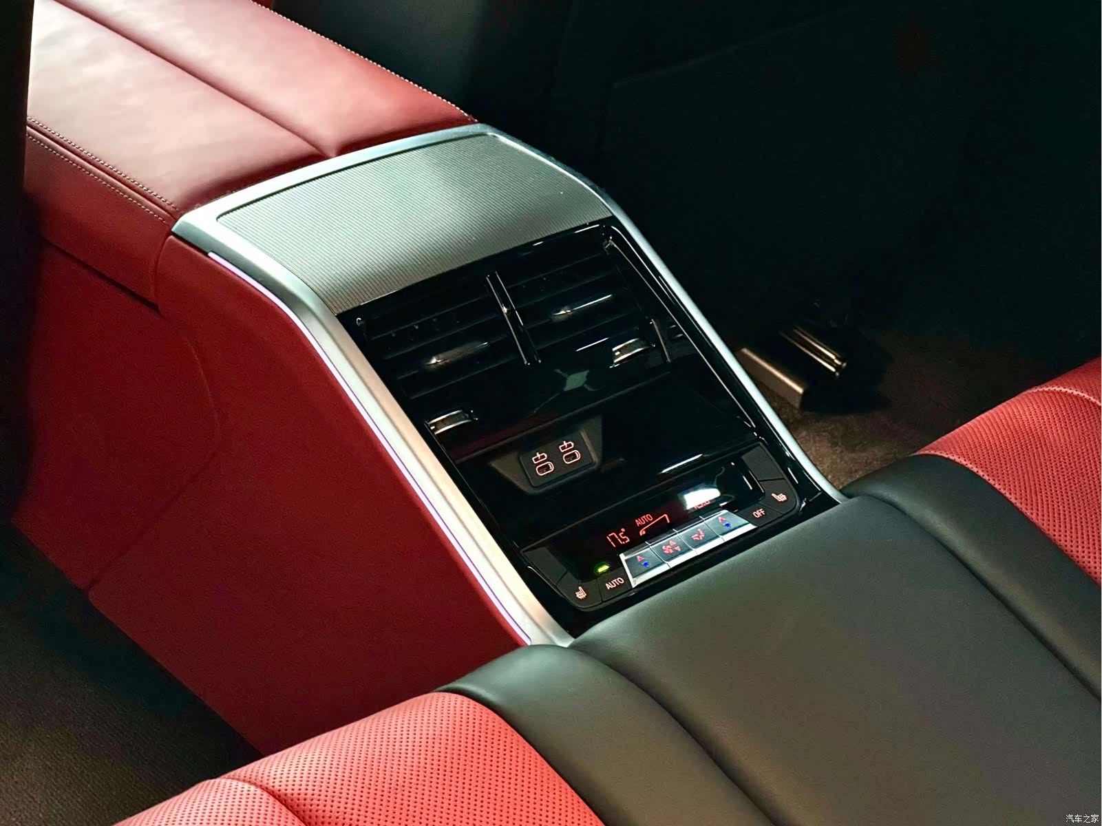 BMW 8 Series, 2023 30