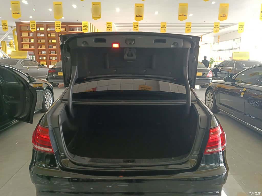 Mercedes-Benz E-Class, 2015 15