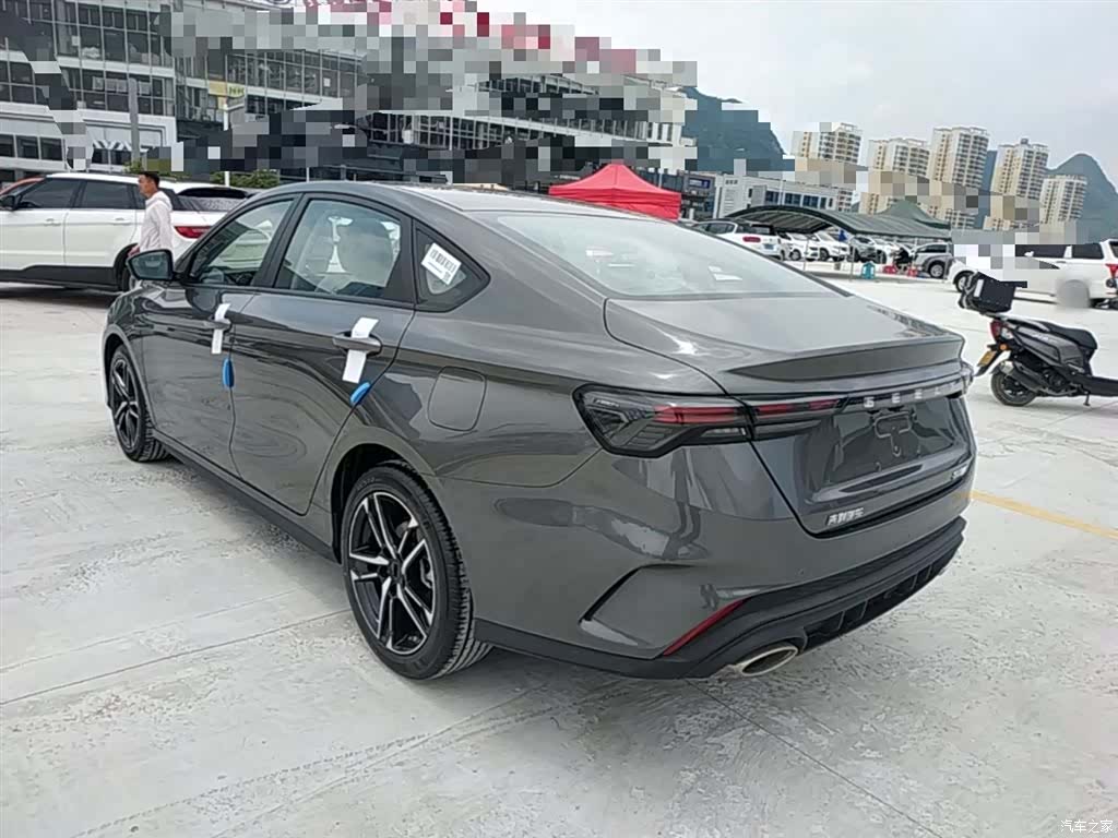Geely Binray, 2026 все фото