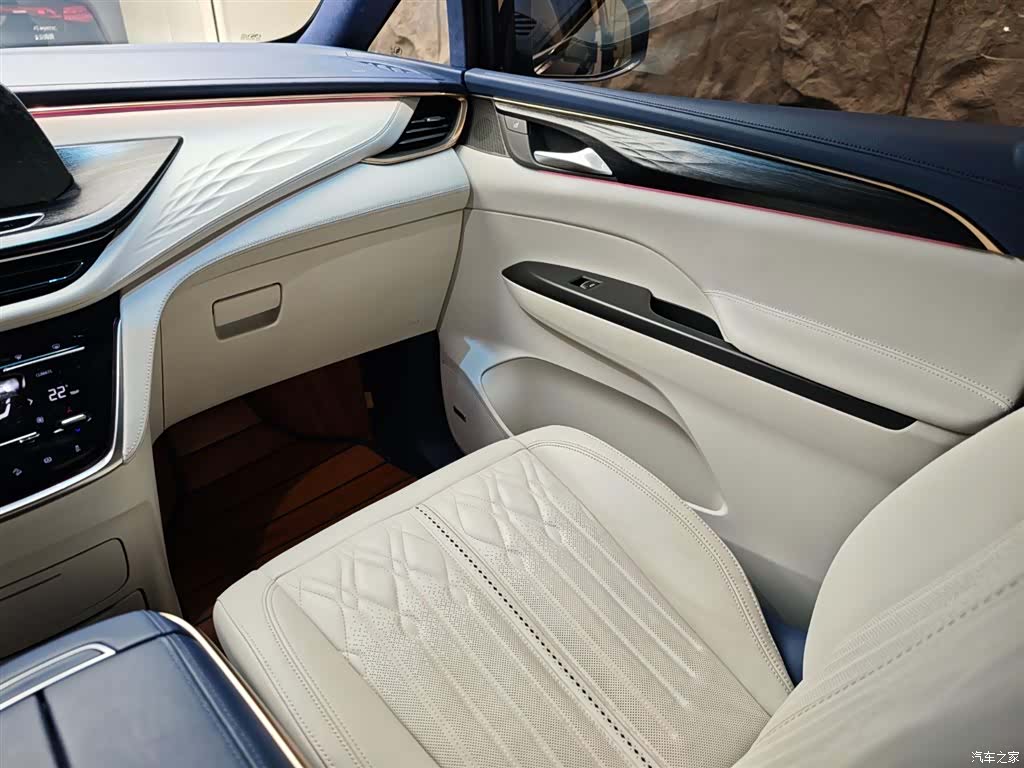 Buick GL8, 2023 16