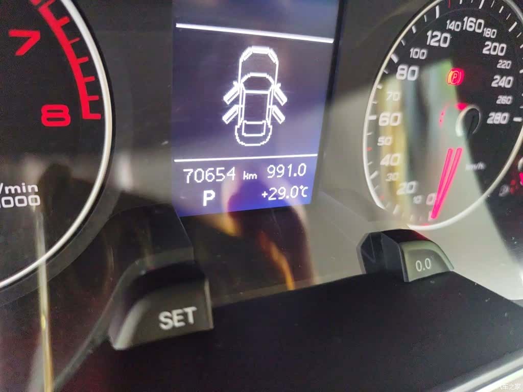 Audi A4L, 2014 все фото