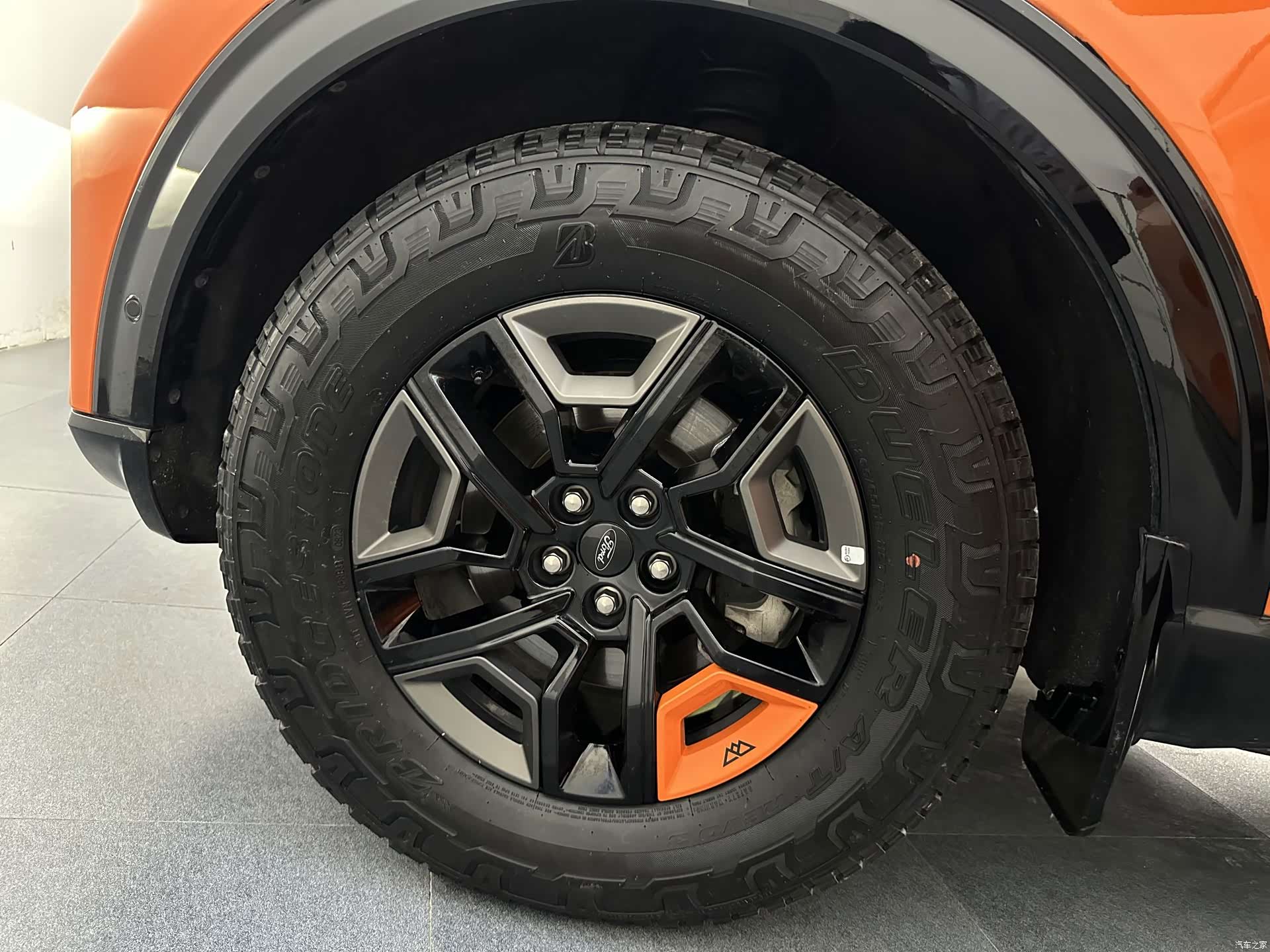 Ford Explorer, 2023 18
