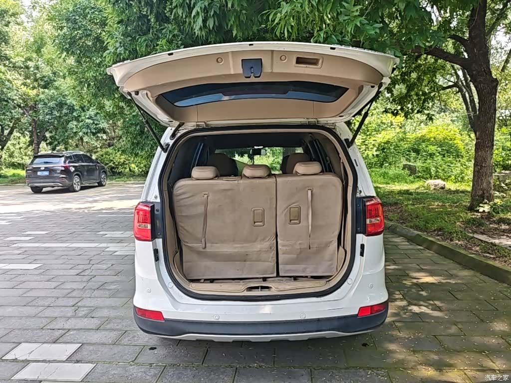 Wuling 730, 2017 19