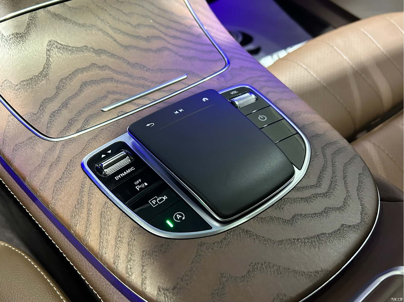 Mercedes-Benz E-Class, 2024 16