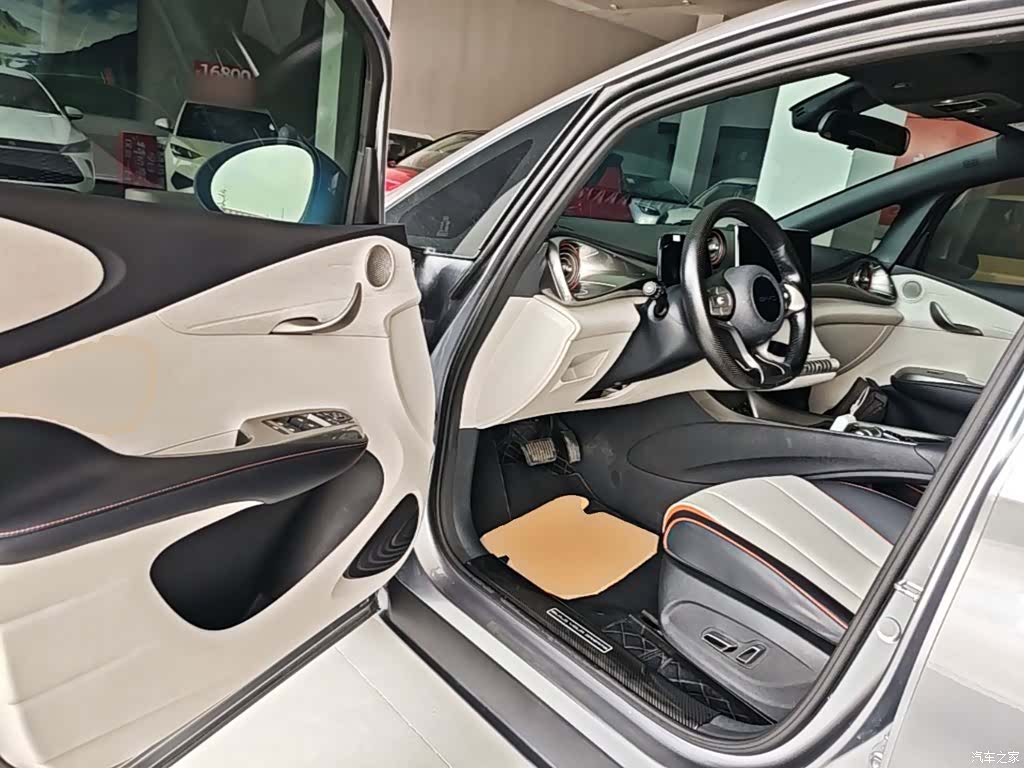 BYD Dolphin, 2023 16