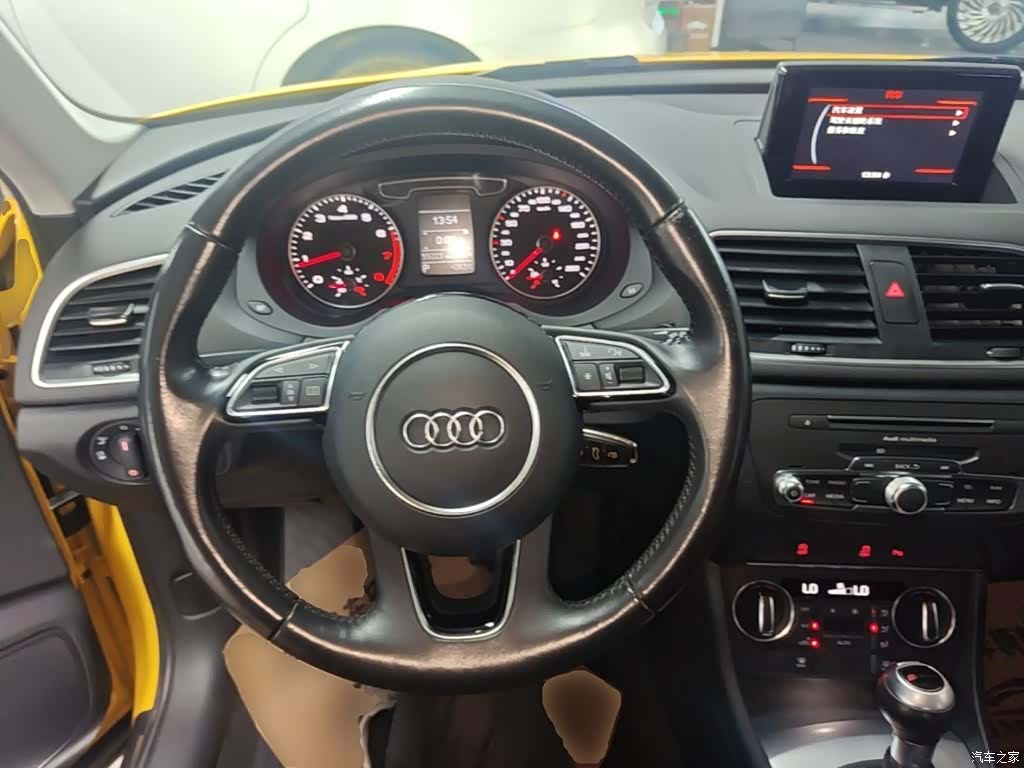 Audi Q3, 2018 11