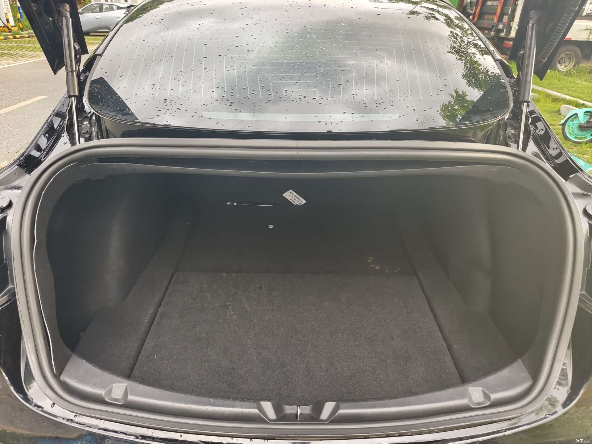 Tesla Model 3, 2019 19
