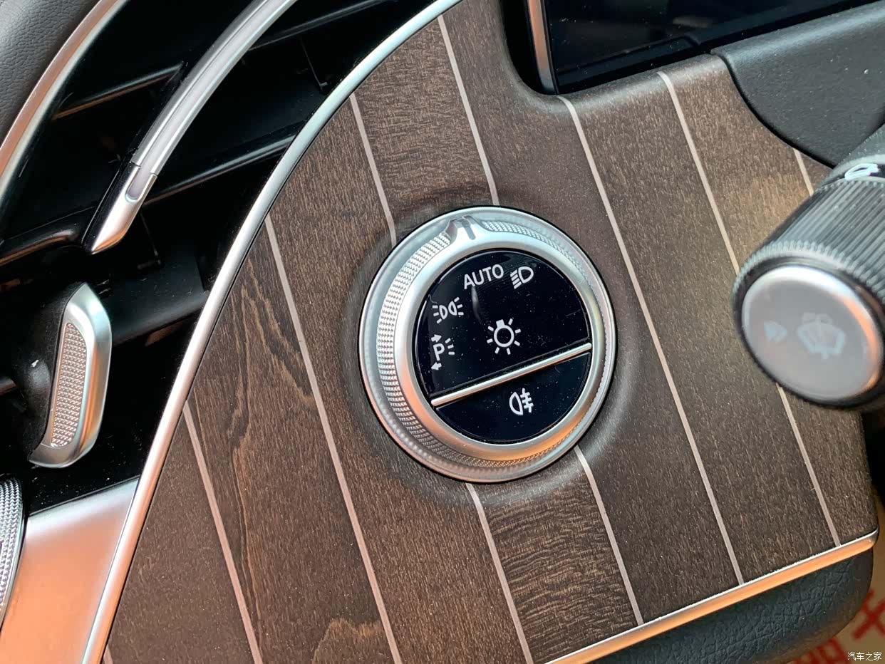Mercedes-Benz E-Class, 2024 13