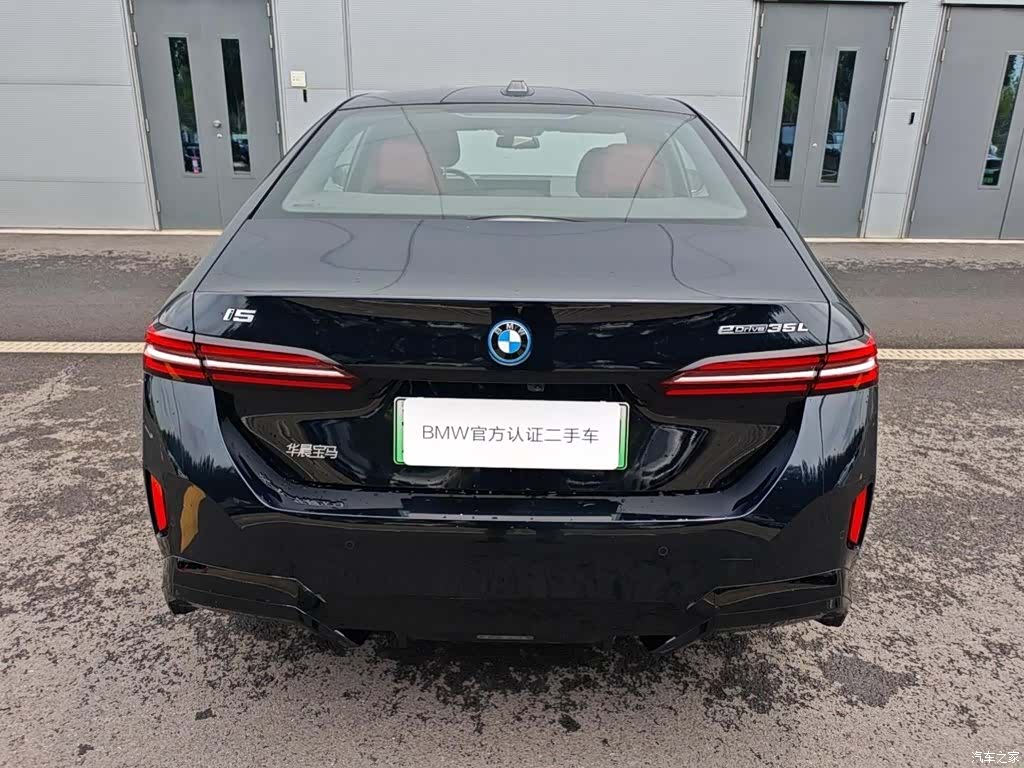 BMW i5, 2025 2