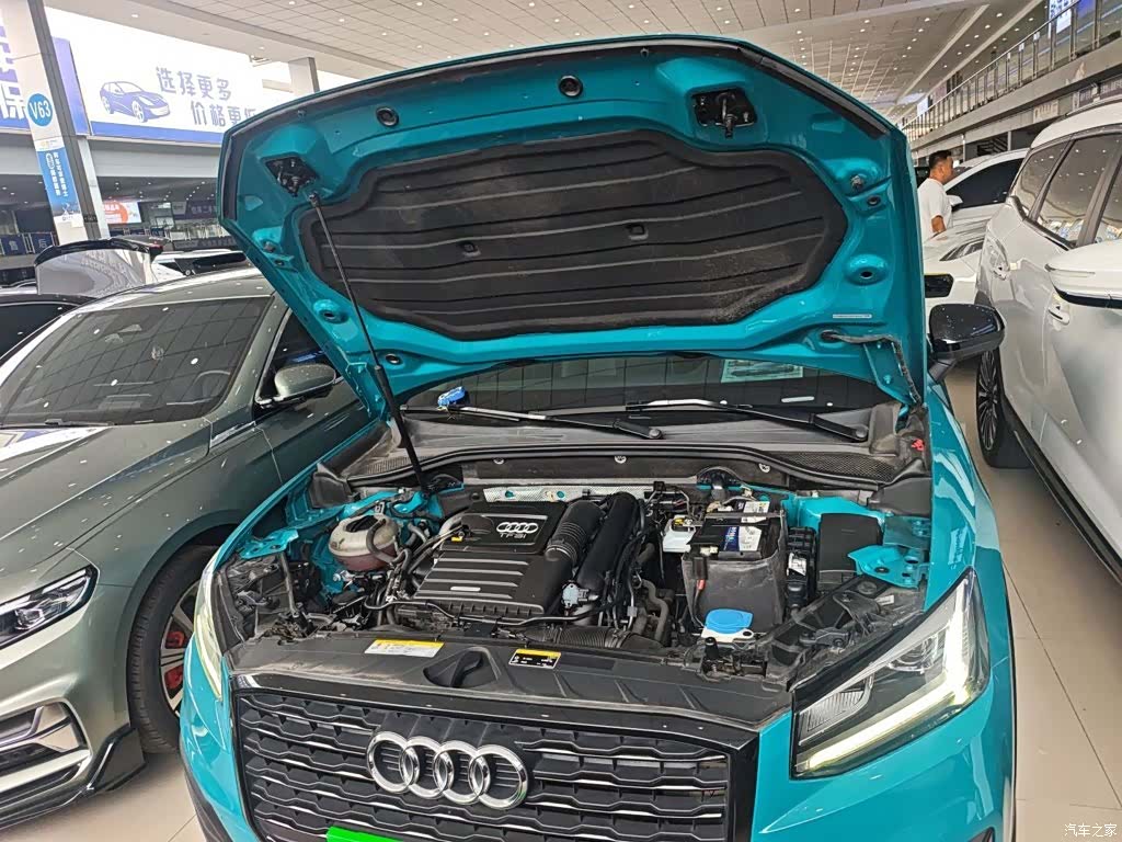 Audi Q2L, 2020 16