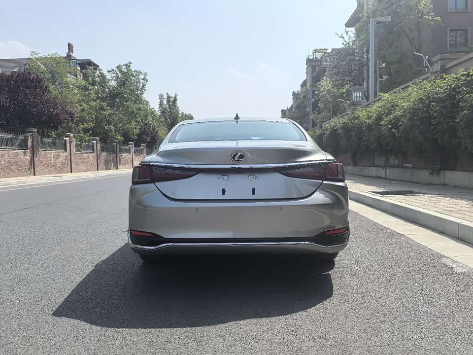 Lexus ES Lexus ES