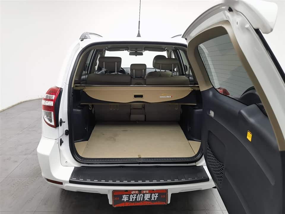 Toyota RAV4 Rongfang