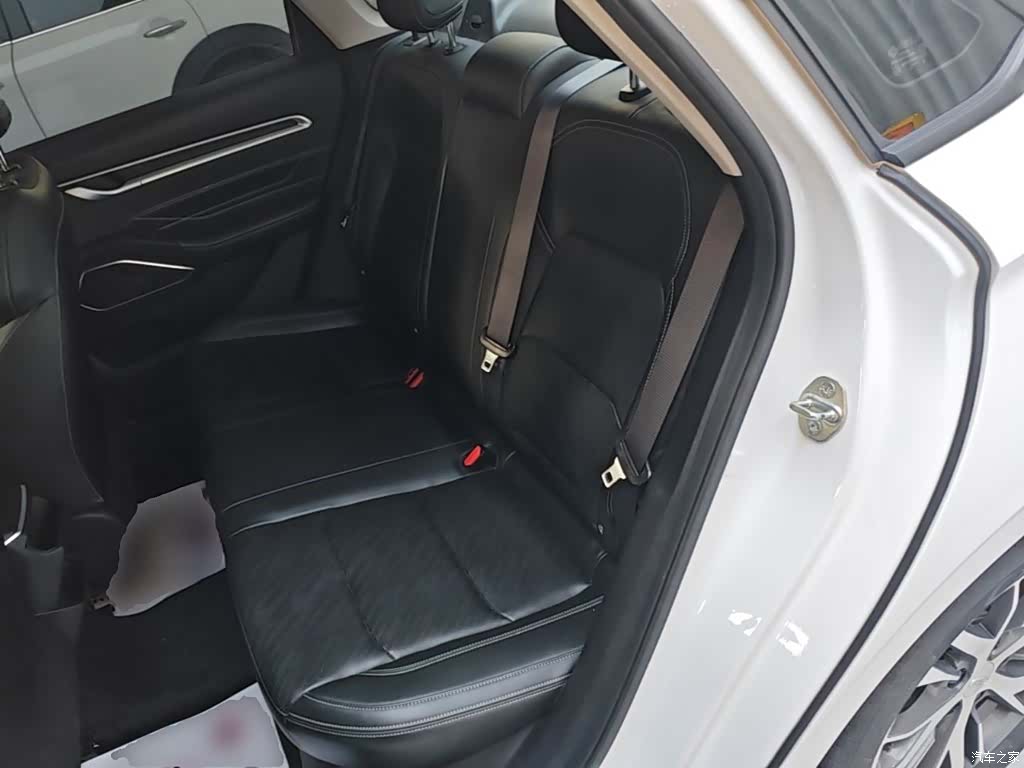 Geely Emgrand, 2024 17