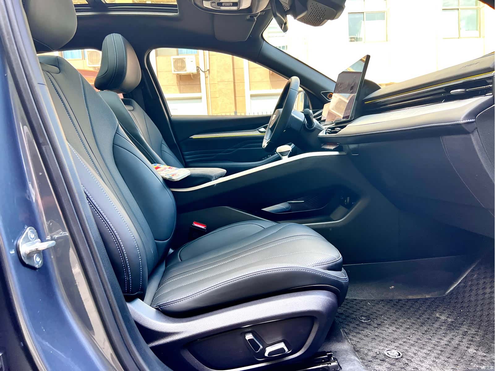 Geely Preface, 2025 16