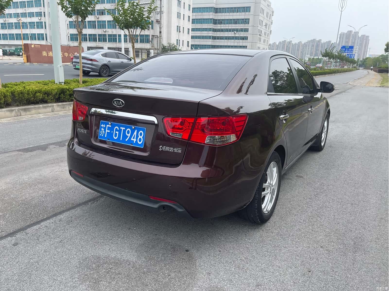 Kia GL, 2010 9