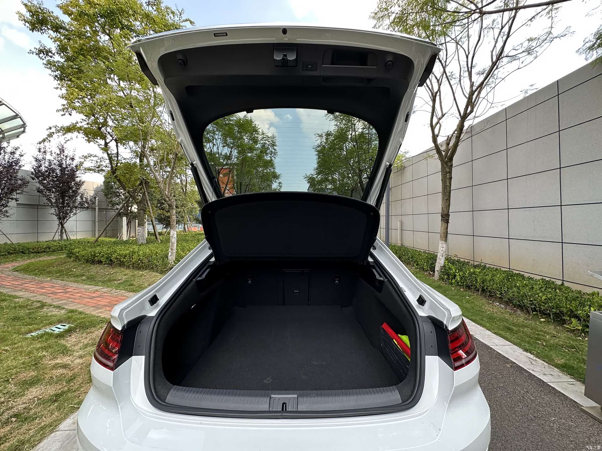 Volkswagen CC, 2021 15