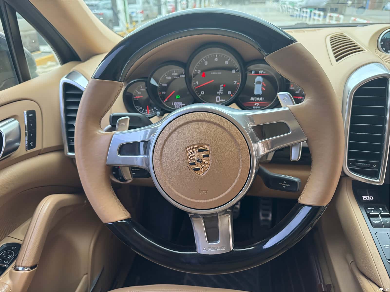 Porsche Cayenne, 2013 10