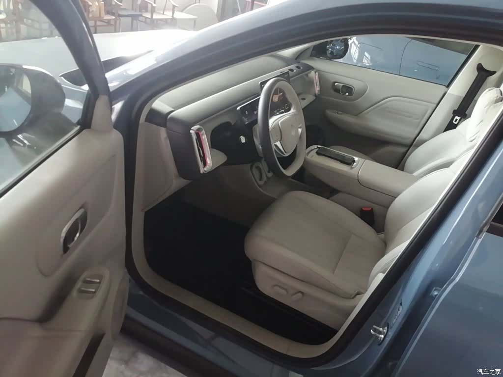 Leapmotor B10, 2025 16