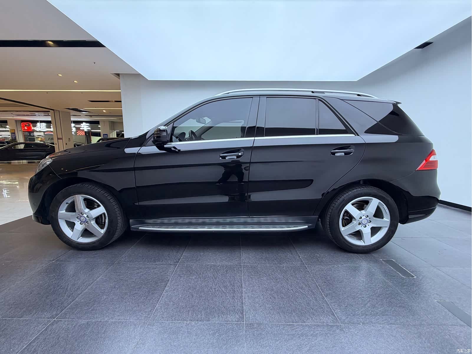 Mercedes-Benz M-Class, 2015 4