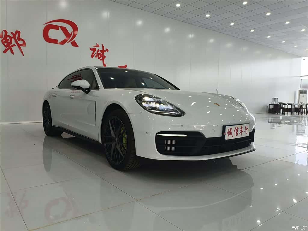 Porsche Panamera, 2022 3