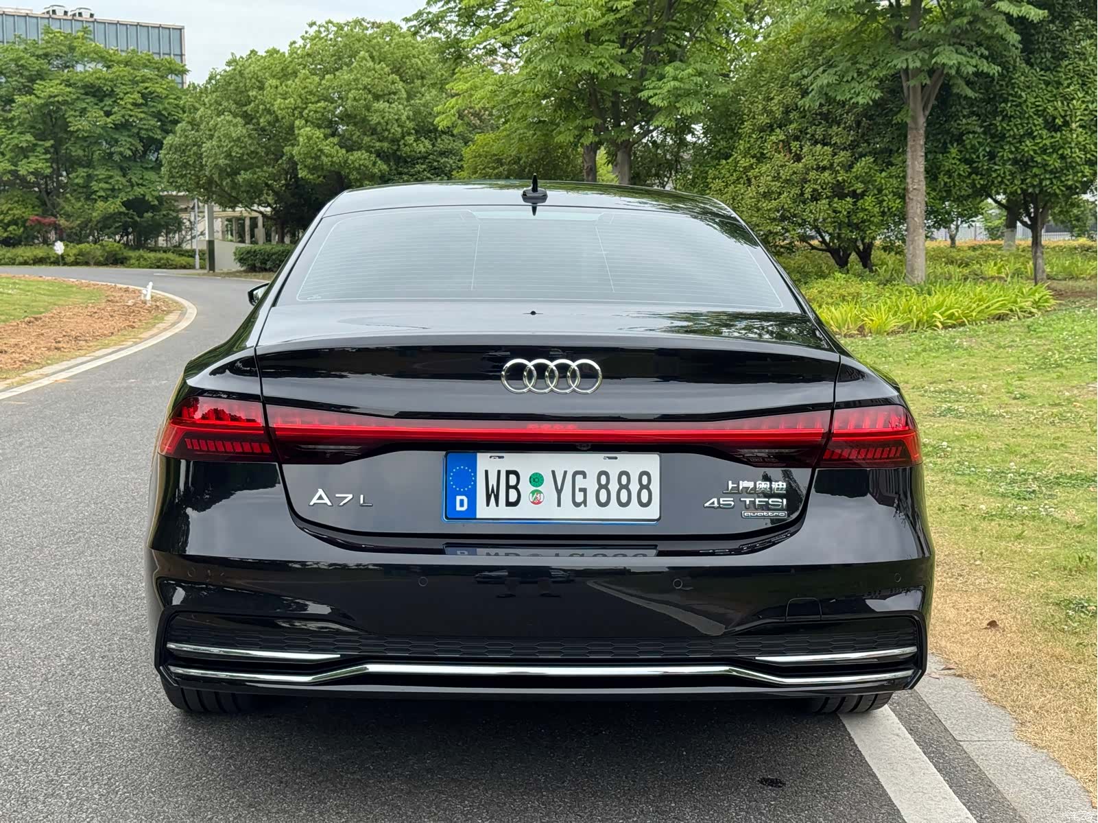 Audi A7L, 2025 4