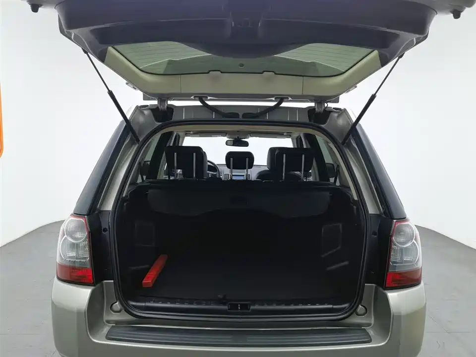 Land Rover Freelander 2