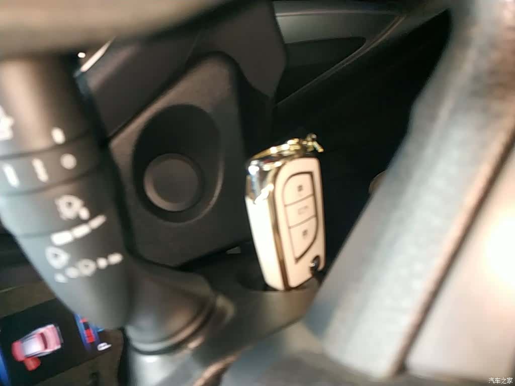 Toyota Frontlander, 2023 9