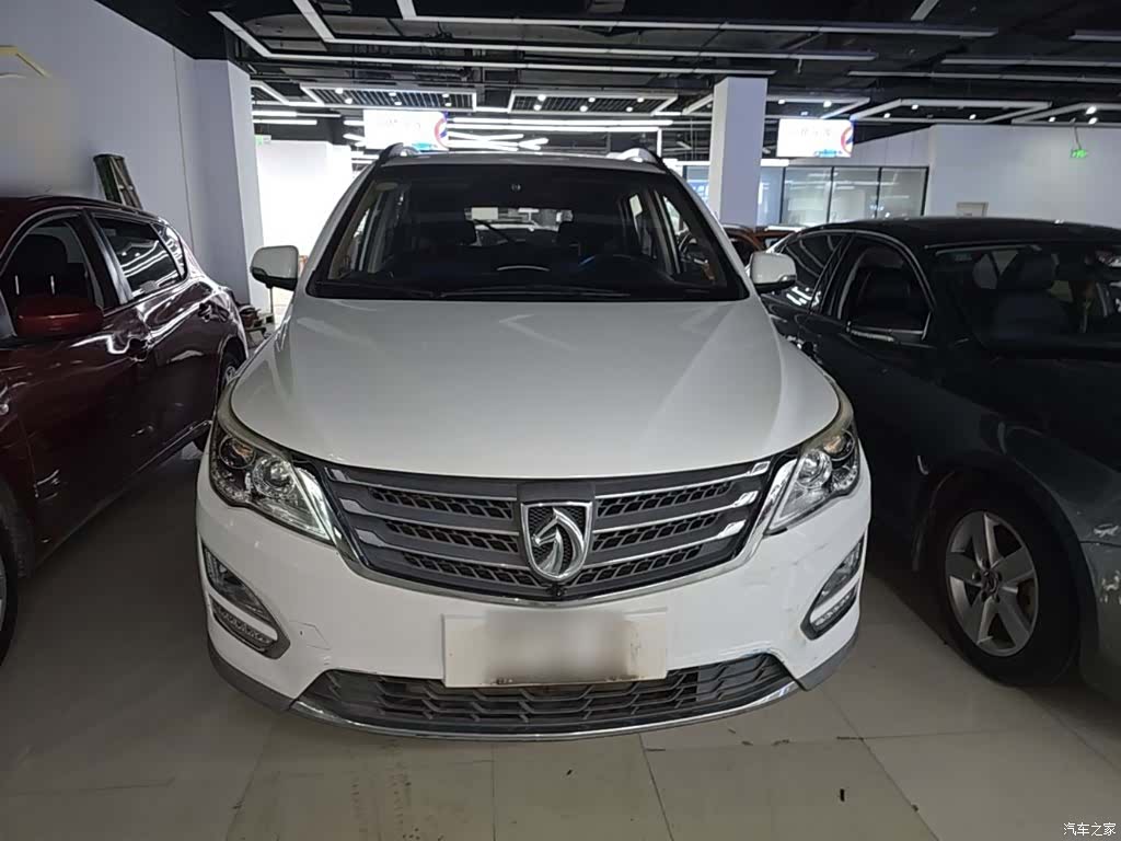 Wuling 560, 2017 3