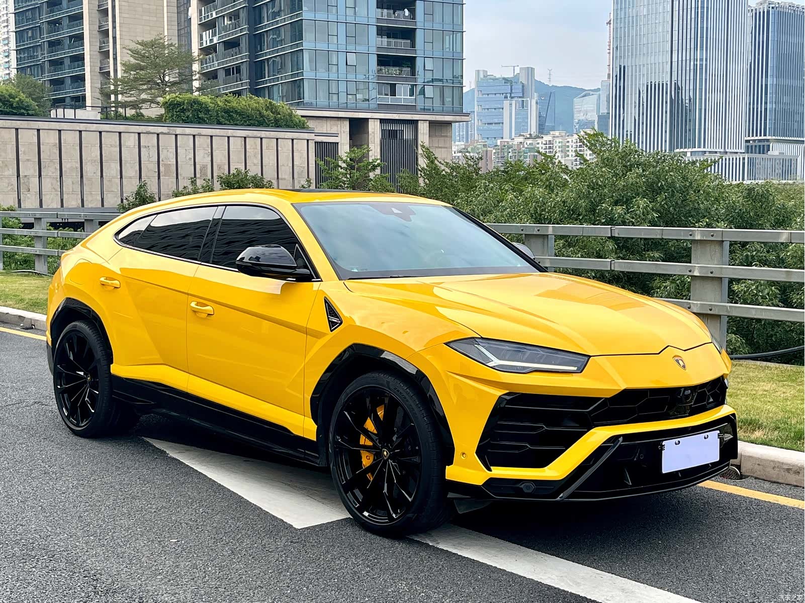 Lamborghini Urus, 2021 3
